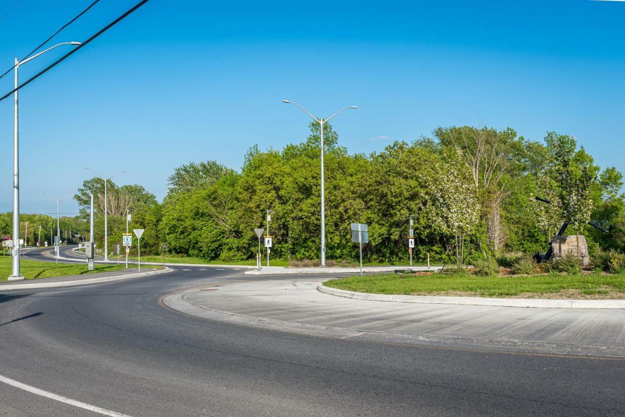 Long Sault Motel Экстерьер фото
