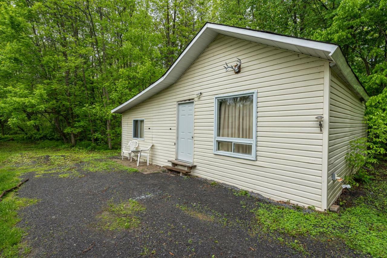 Long Sault Motel Экстерьер фото