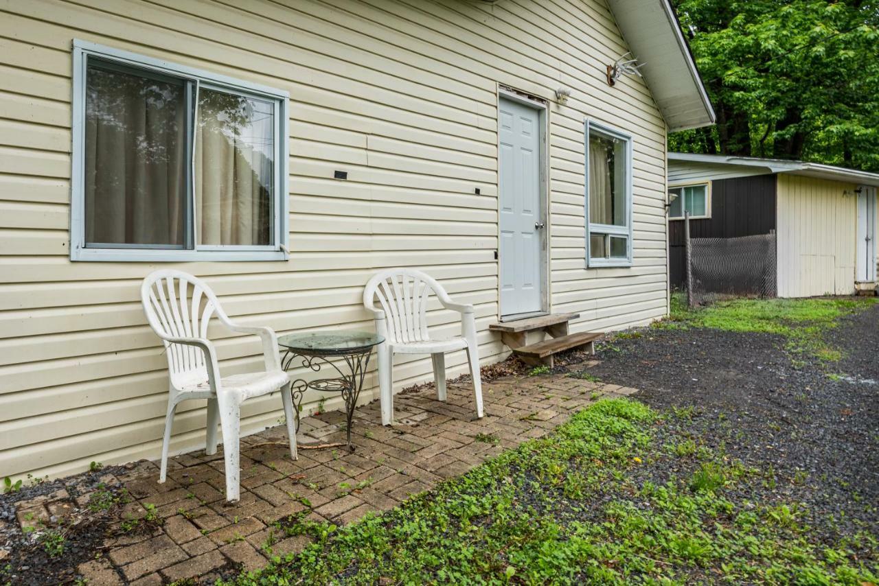 Long Sault Motel Экстерьер фото